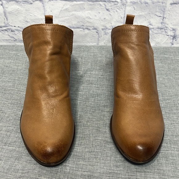 NWOB Lucky Brand Bollo Bootie - Picture 10 of 12